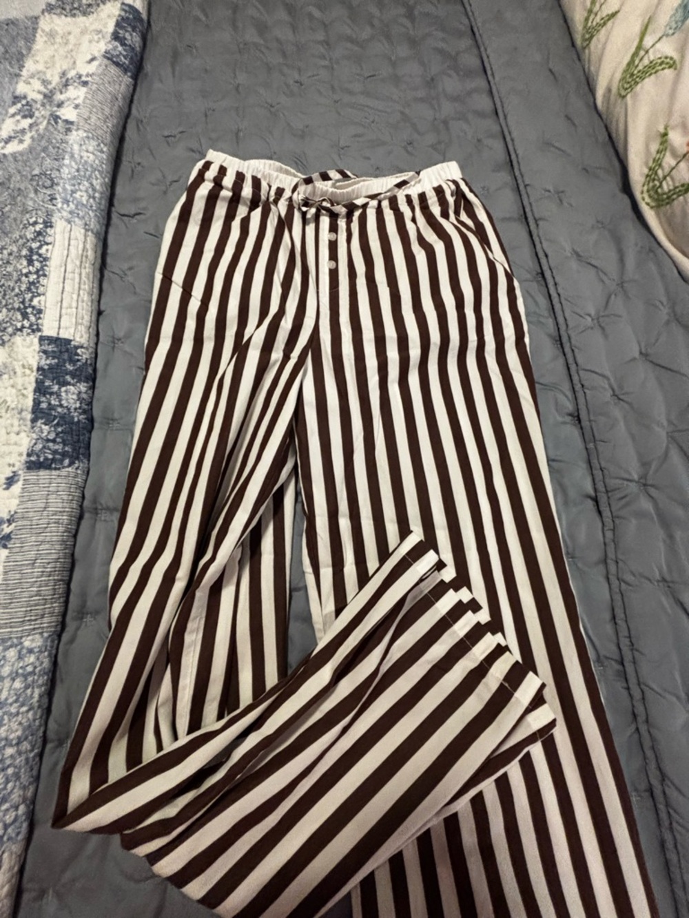 Women's Brown & White Vertical Stripe Joggers